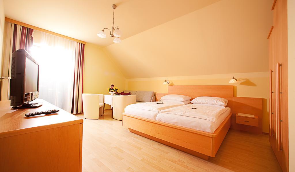 Hotel Moenichwalderhof Monichwald Номер фото